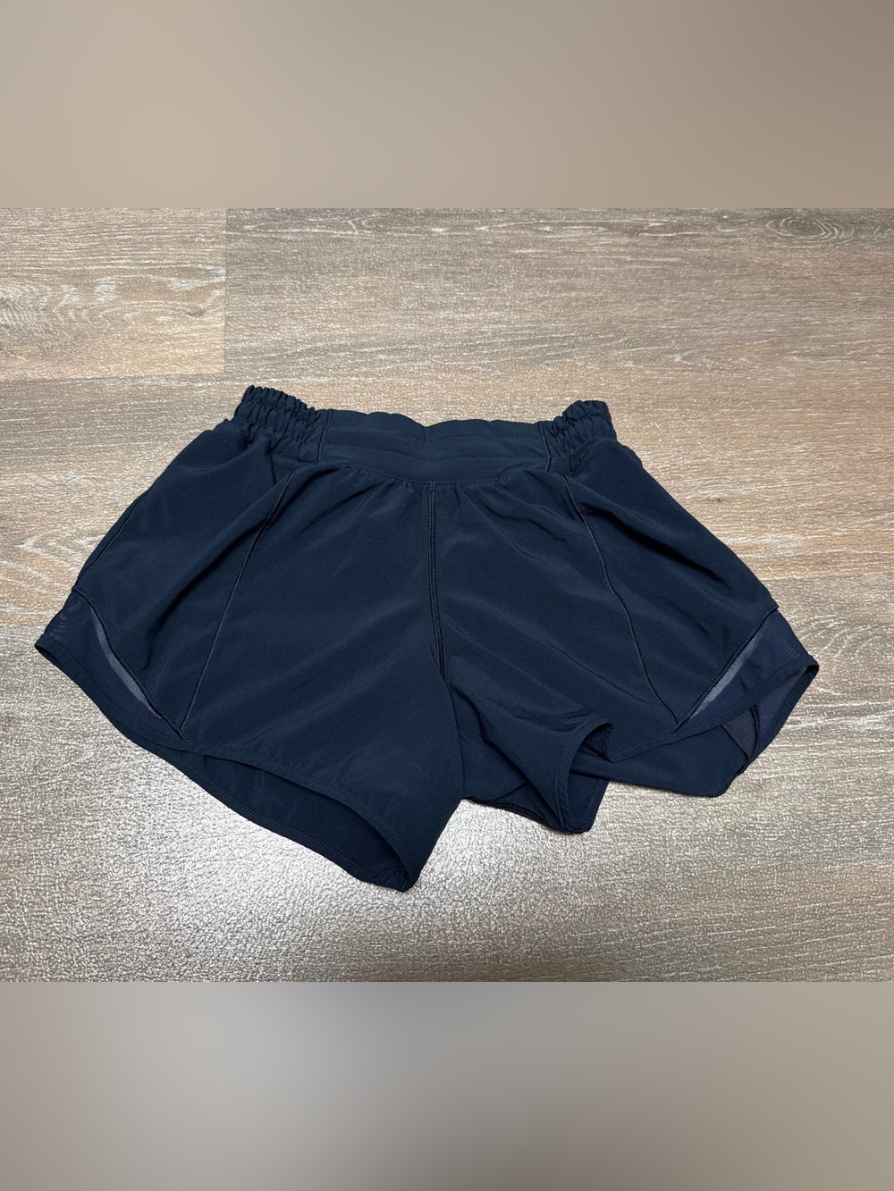 Lululemon Find Your Pace High Rise Short 3" True Navy Blue Size 2 LW7AVGT